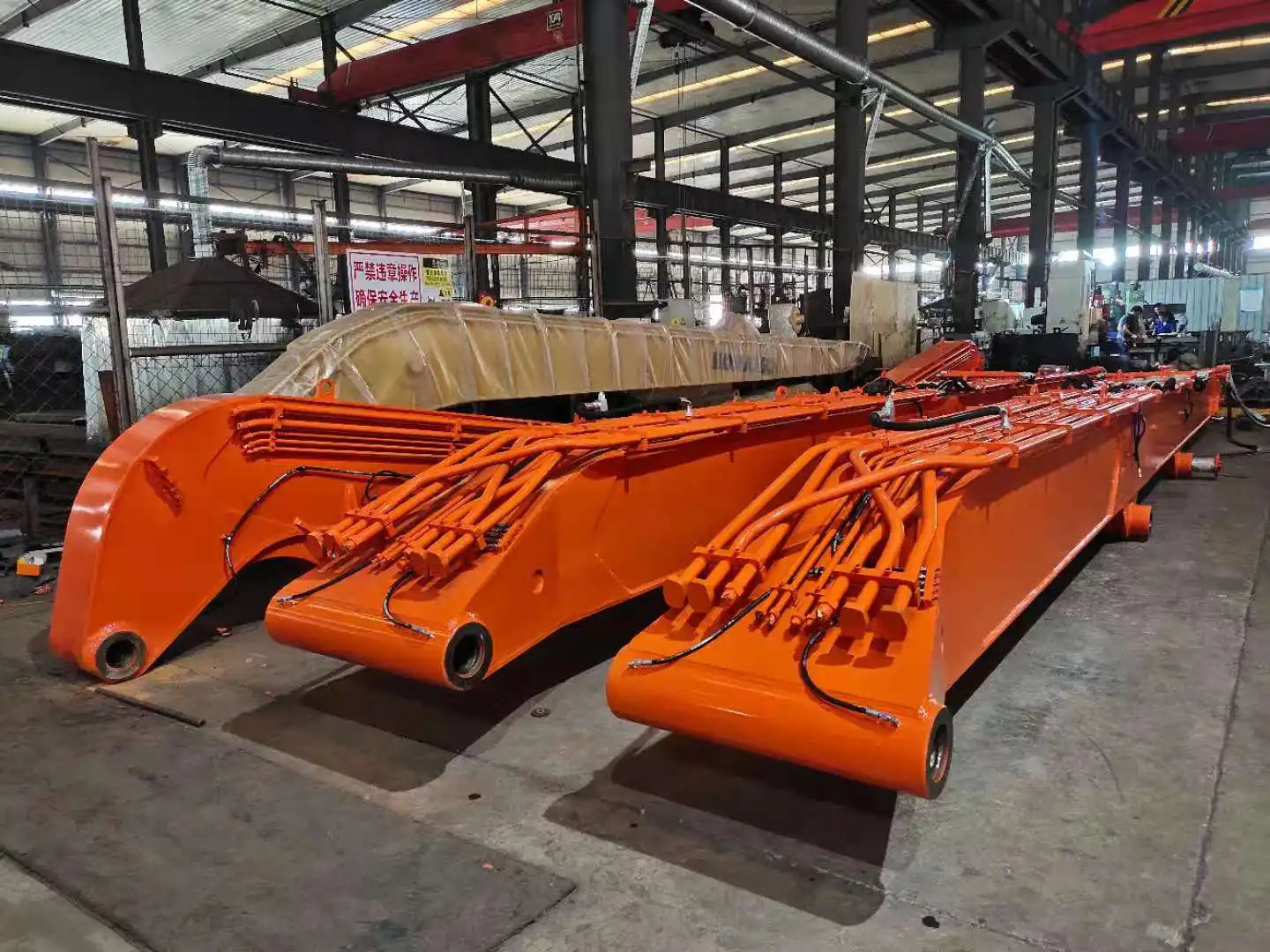 How does welding technology affect the durability of a piling arm?